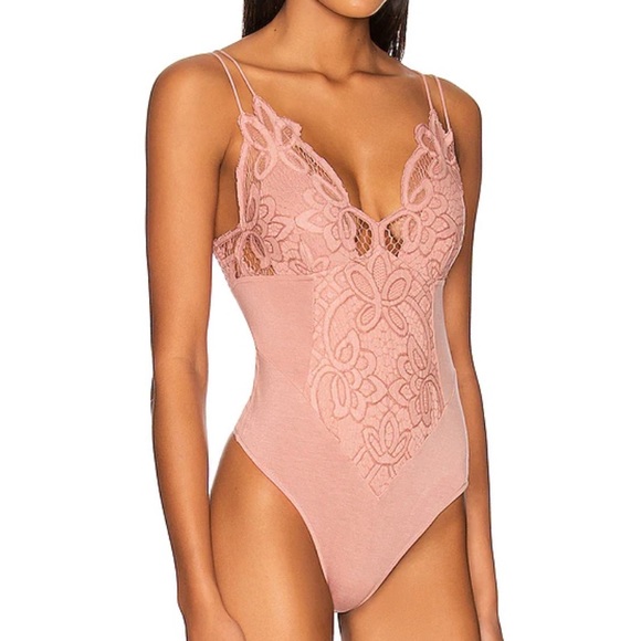 Free people blush lace strappy bodysuit stretchy new with tags - Picture 4 of 7